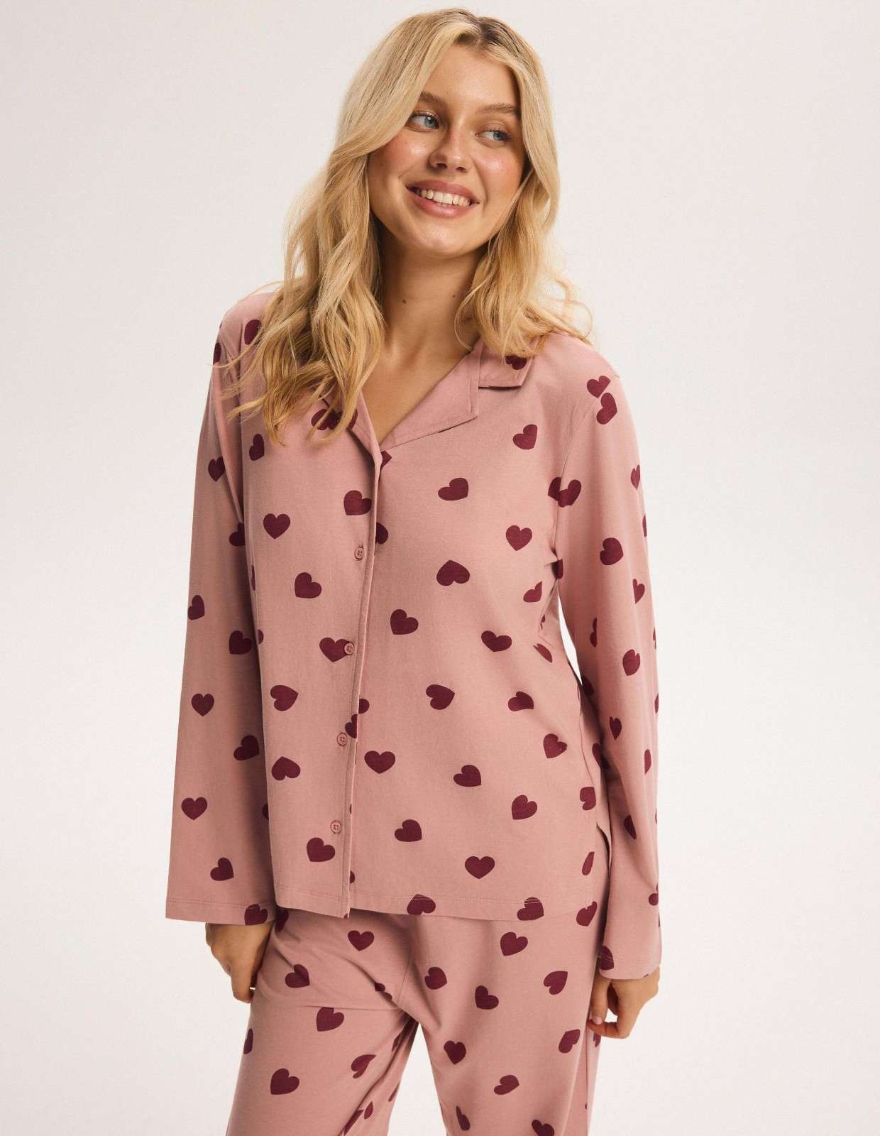 Pijama Comprido Softie Rosa com Corações 1