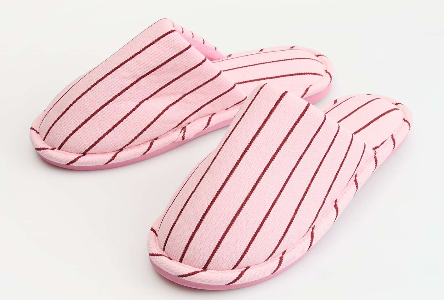 Pantufas Candy Flip em Malha Canelada às Riscas