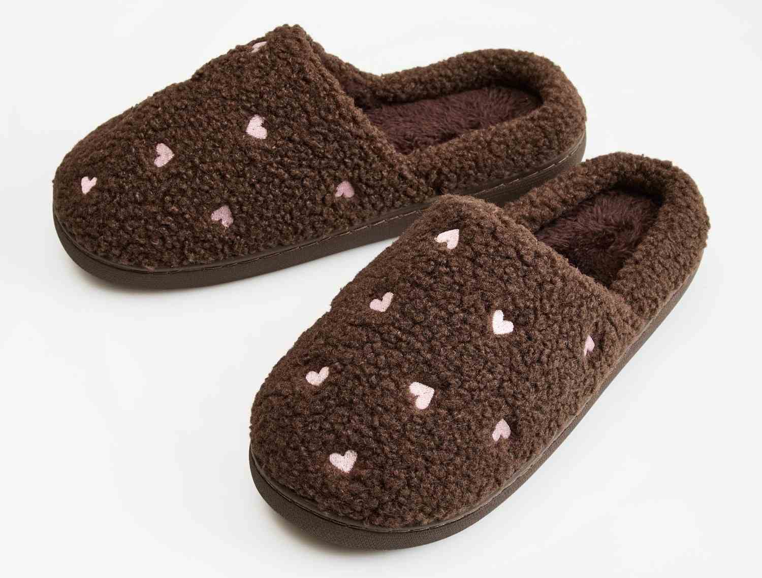 Pantufas Cozy Flap Pelo Sintético Castanho