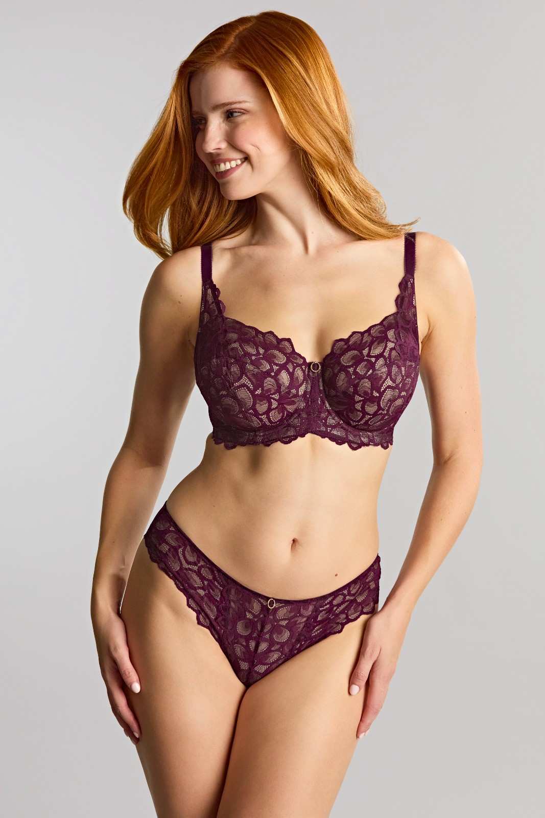 Cueca Asa Delta Rendada Allure Plum