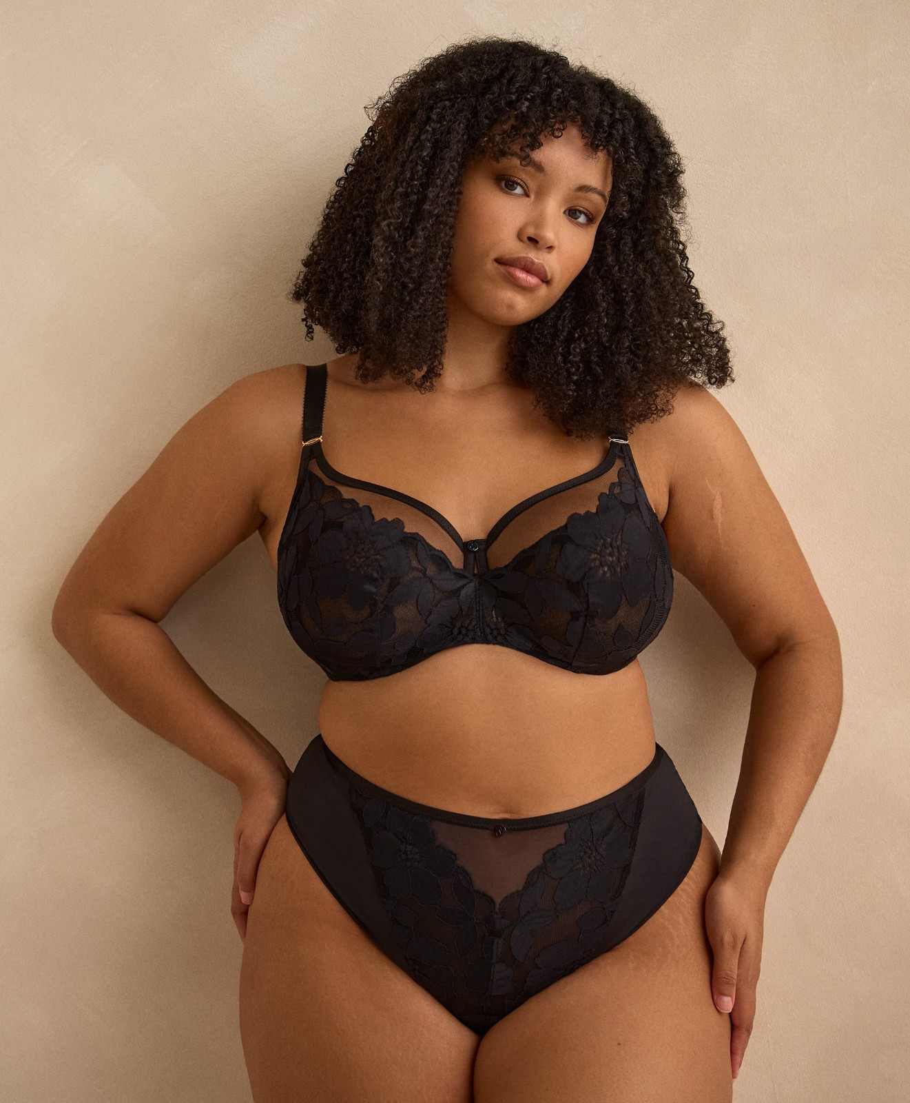 Non-padded Full Cup Bra with Lace Flora Black 3