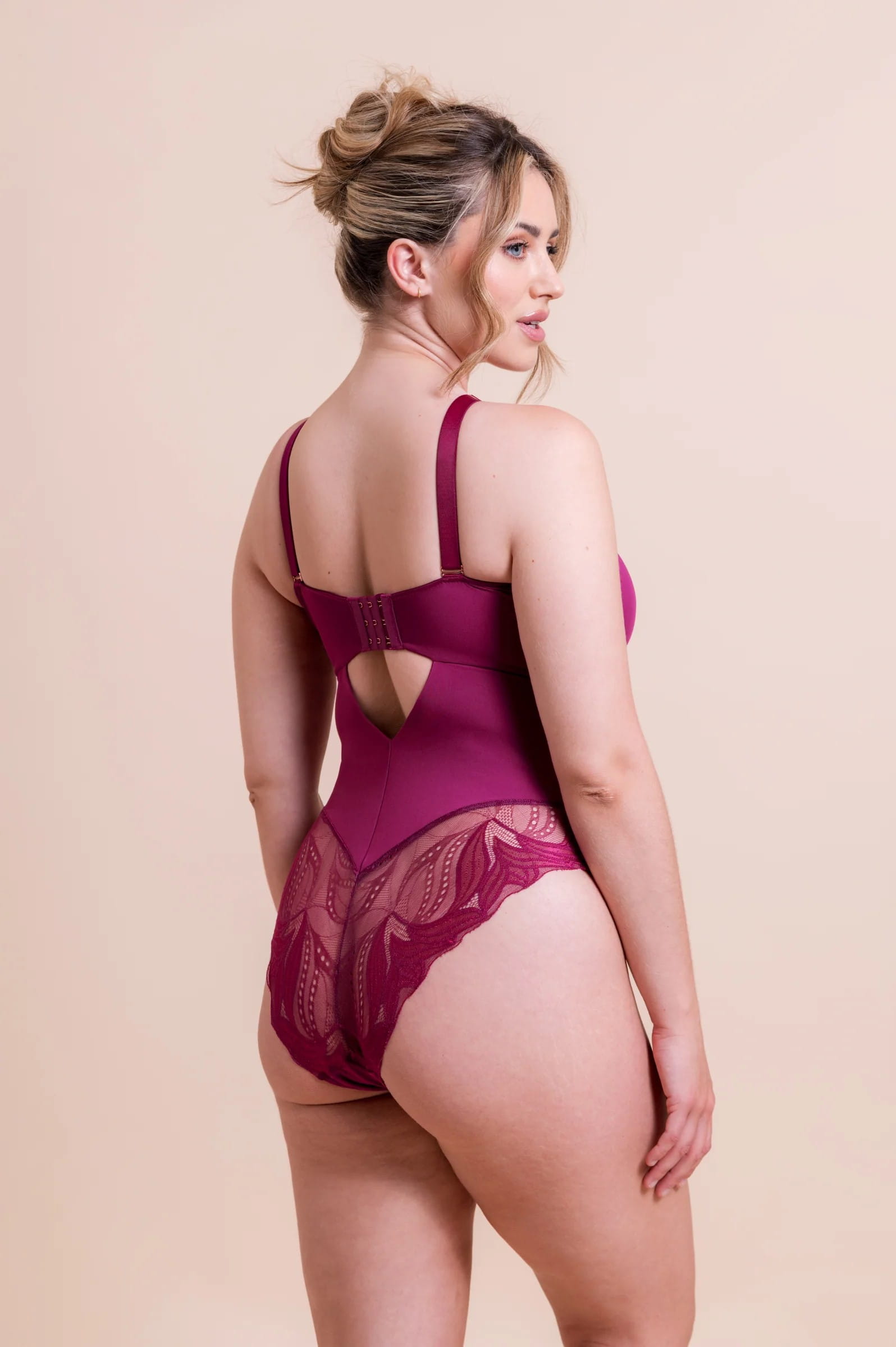 Body de Copa Suave Triangular Sin Aros Indulgence Berry Purple 3