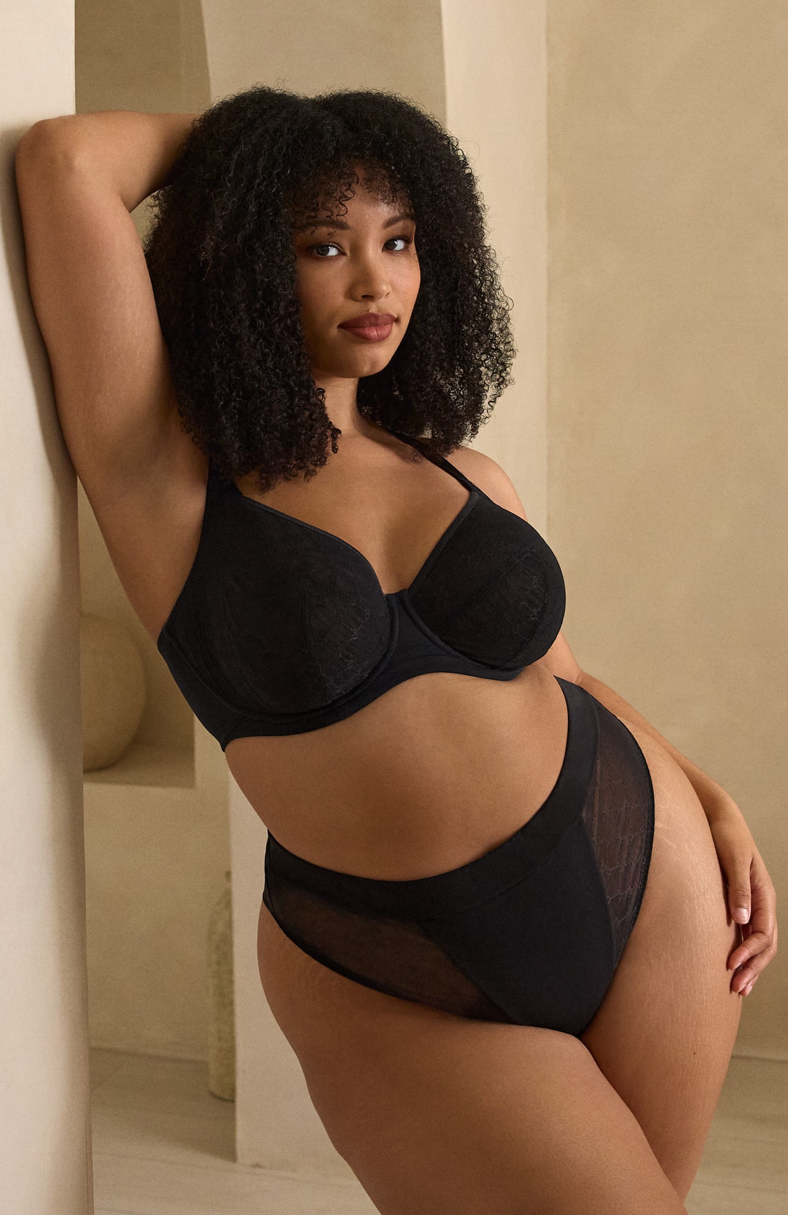 Sujetador Escotado de Copa Suave Muse Negro 2