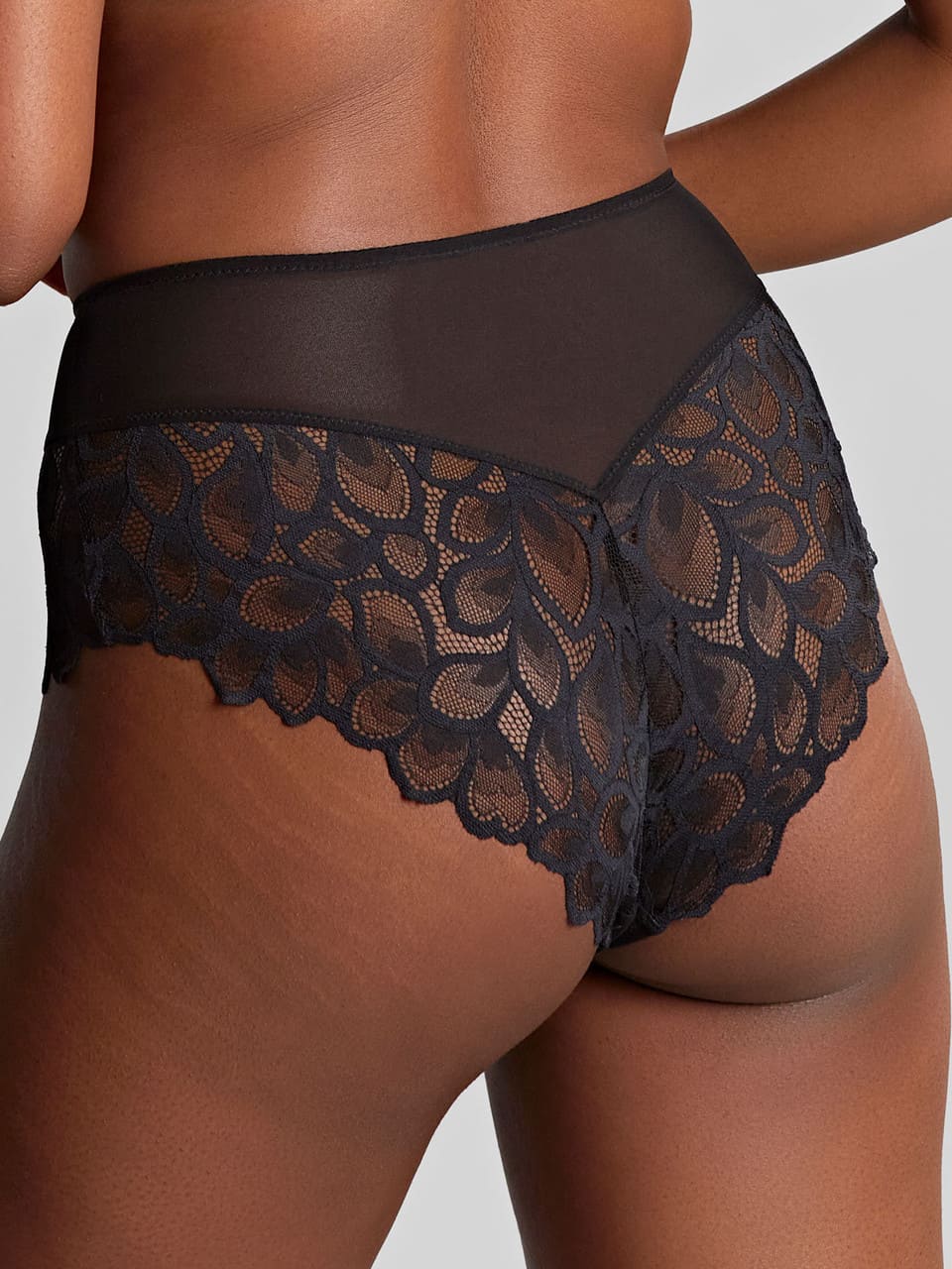 Cueca de Cintura Alta com Bordados Vegetais Allure Black/Latte 2