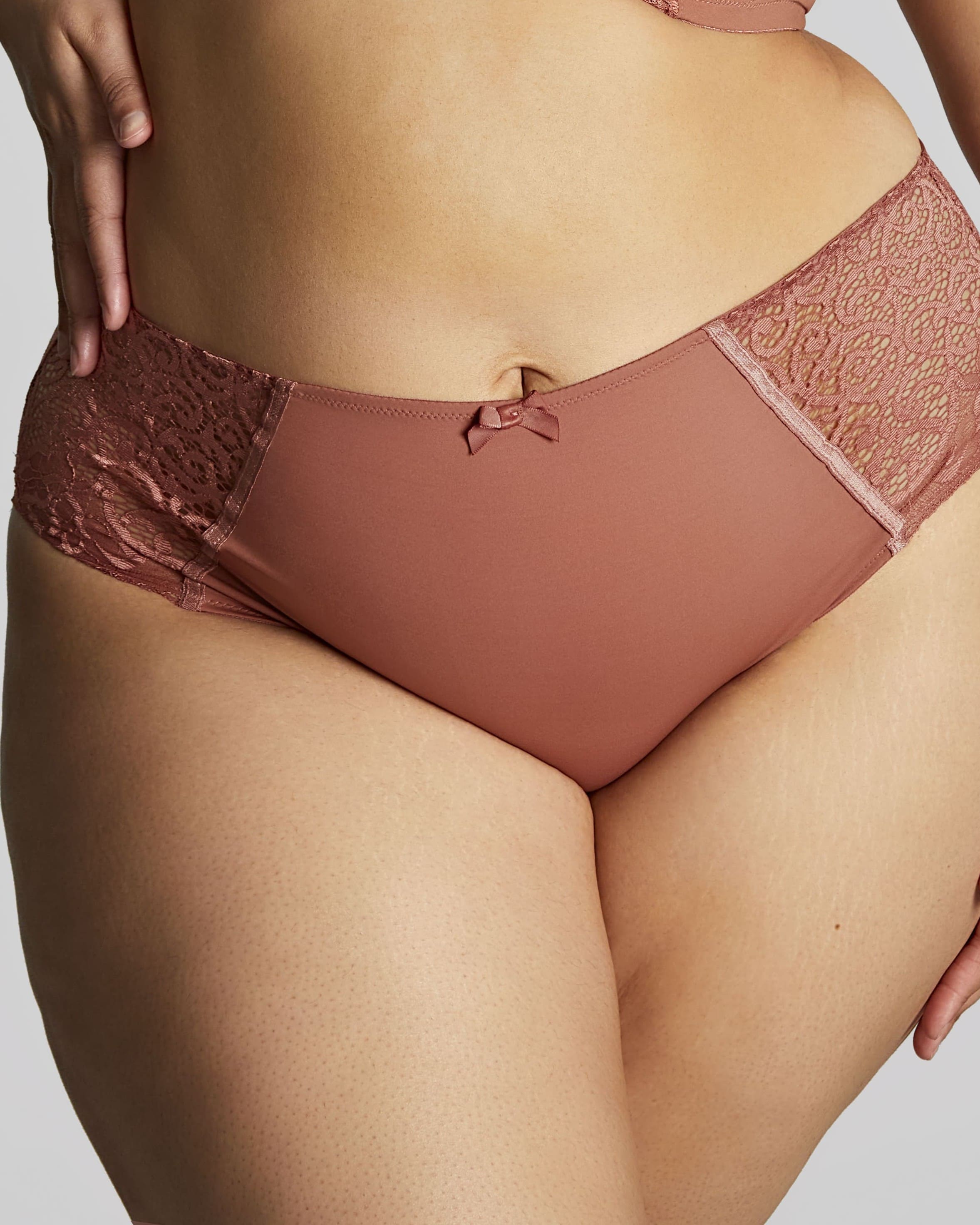 Cueca de Cintura Alta Rendada Estel Rose Gold