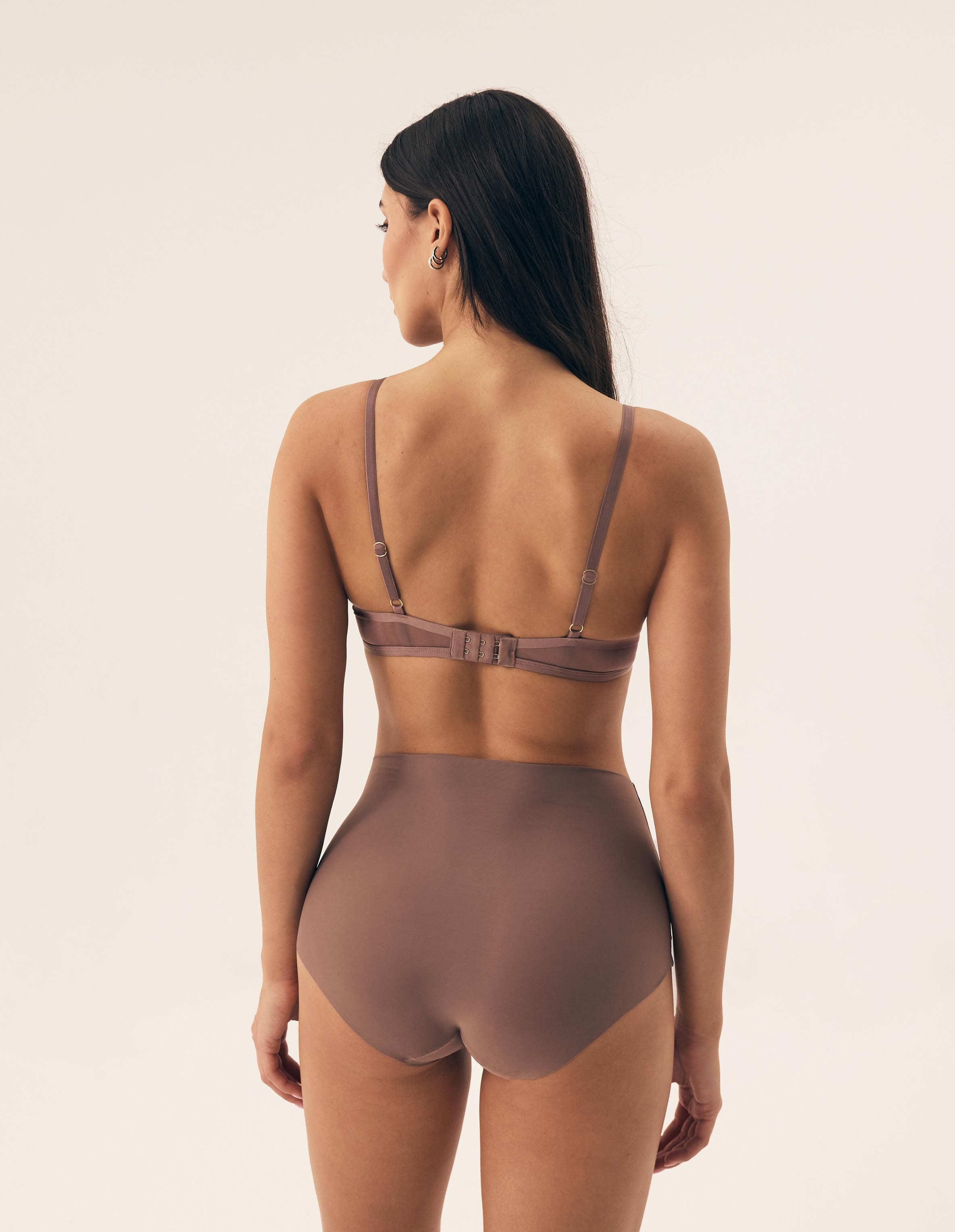 Soutien Plunge de Copa Moldada Necio Coffee 3