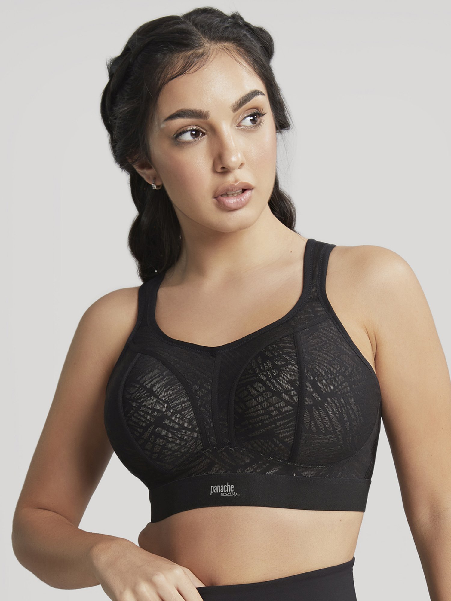 Non-wired Moulded Cup Sports Bra Black/Latte 1